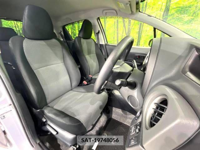 Toyota VITZ 2013-06 381371-8
