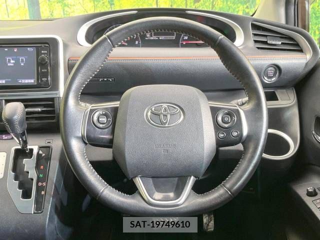 Toyota SIENTA 2015-07 379584-12