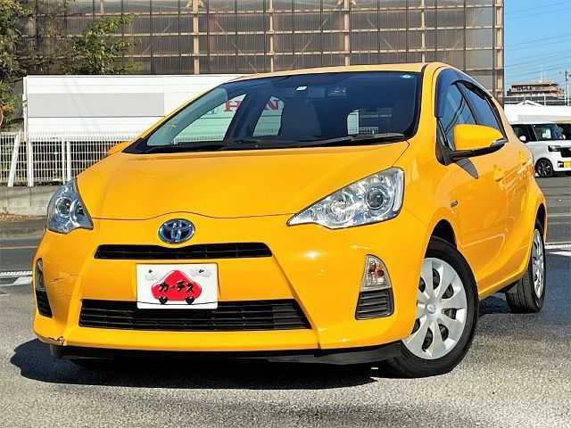 Toyota AQUA 2013-02 196280-0