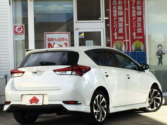 Toyota AURIS 2016-04 192220-2