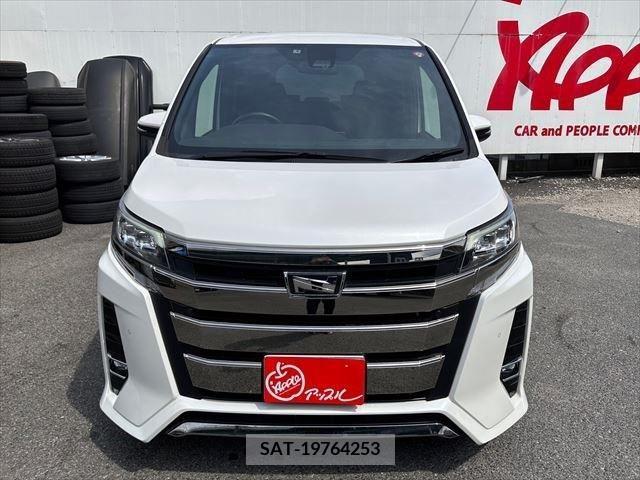 Toyota NOAH 2019-06 279581-1