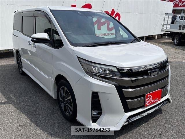 Toyota NOAH 2019-06 279581-2