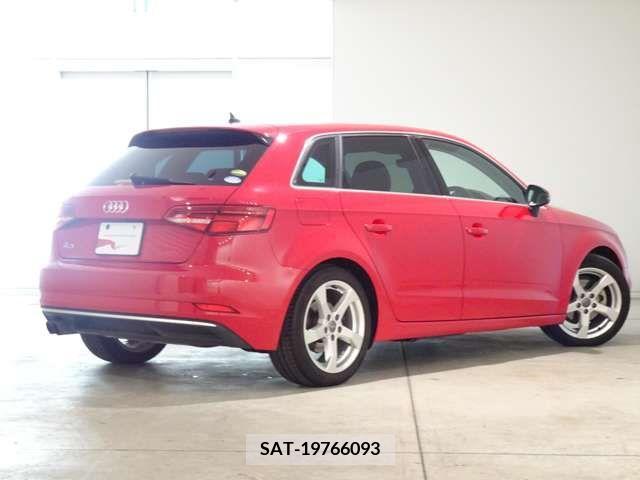 Audi A3 2019-04 293610-1
