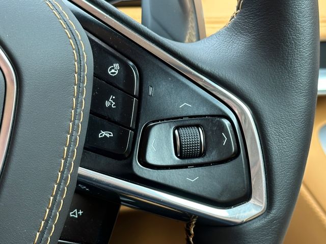 Chevrolet CORVETTE 2022-03 23595-16
