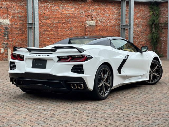 Chevrolet CORVETTE 2022-03 23595-1