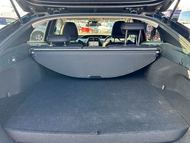 Toyota PRIUS PHV 2017-11 192440-21
