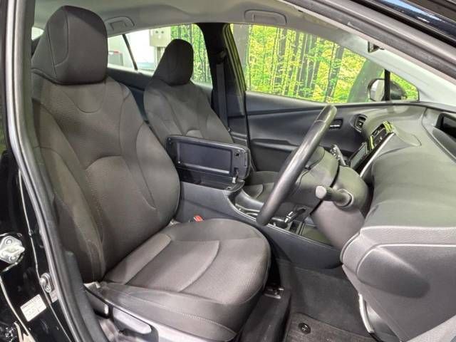 Toyota PRIUS 2019-06 180460-8