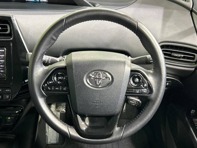 Toyota PRIUS 2019-06 180460-11