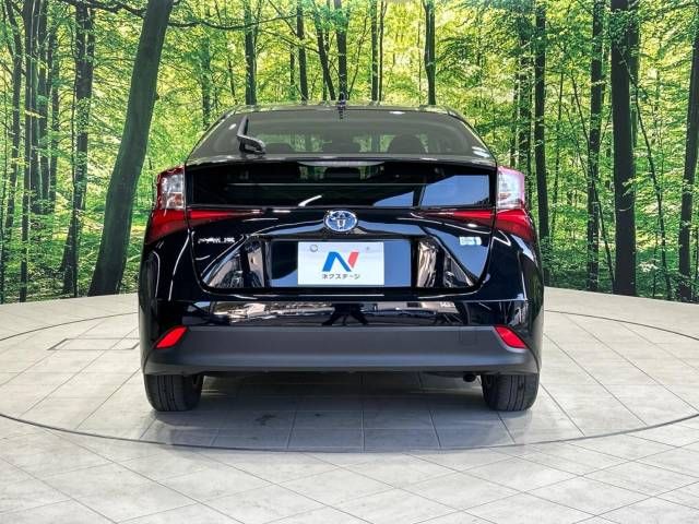 Toyota PRIUS 2019-06 180460-15
