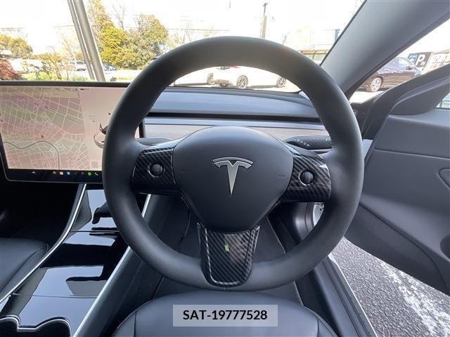 Tesla MODEL 3 2020-09 222679-11