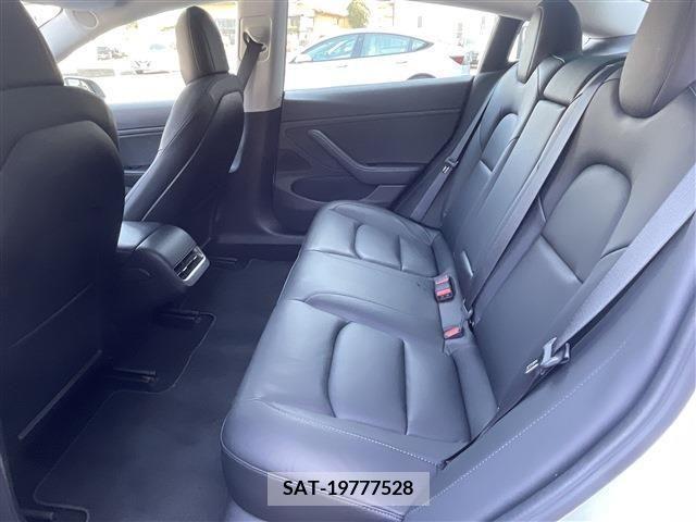Tesla MODEL 3 2020-09 222679-19