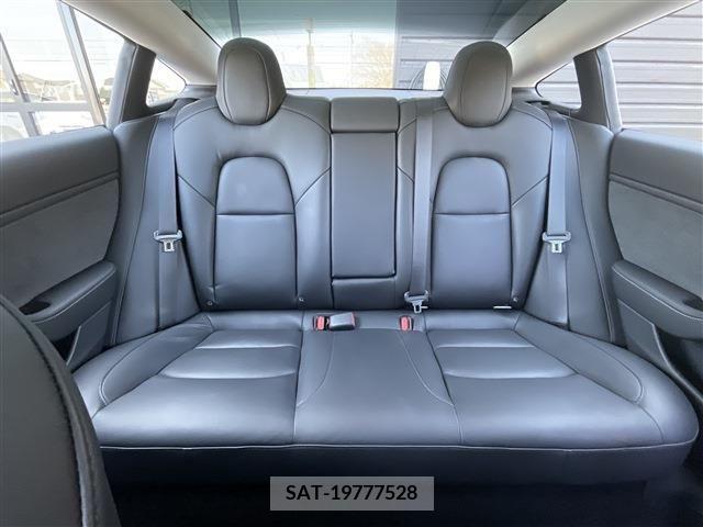 Tesla MODEL 3 2020-09 222679-18