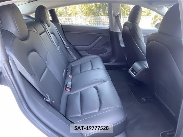 Tesla MODEL 3 2020-09 222679-17