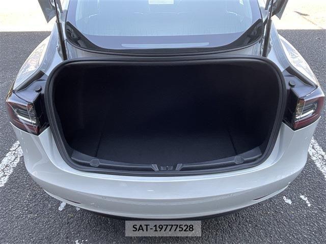 Tesla MODEL 3 2020-09 222679-6