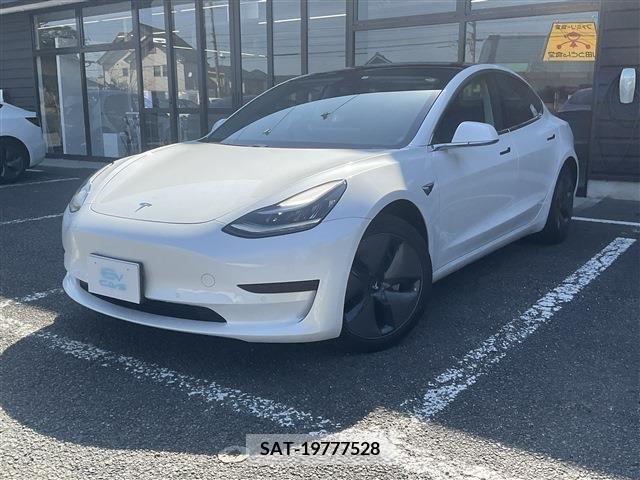 Tesla MODEL 3 2020-09 222679-2