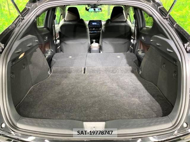 Toyota C-HR 2017-04 206795-15