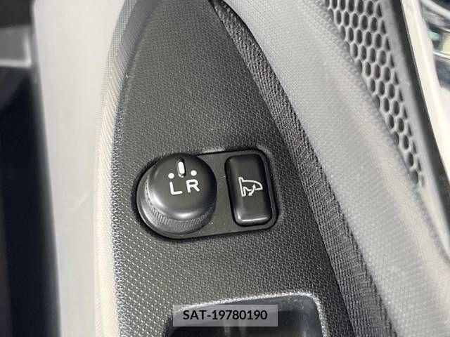Daihatsu MOVE CUSTOM 2013-11 364299-6