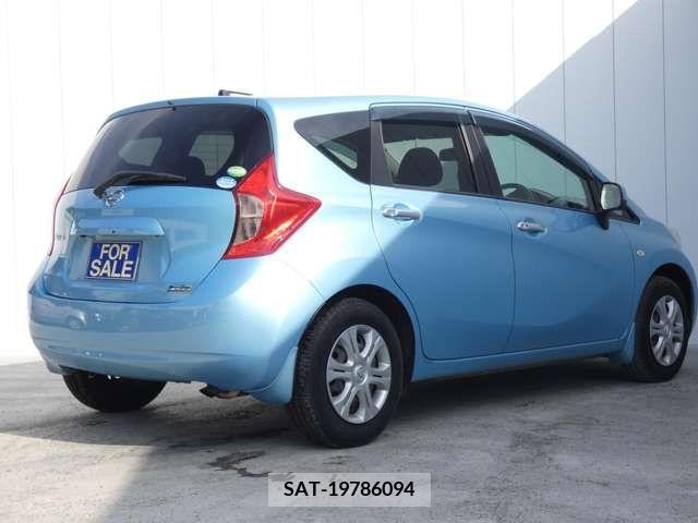 Nissan NOTE 2013-03 302300-5
