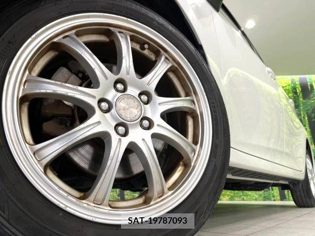 Toyota RACTIS 2011-10 381713-13