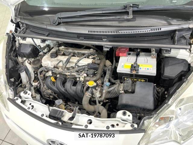 Toyota RACTIS 2011-10 381713-18