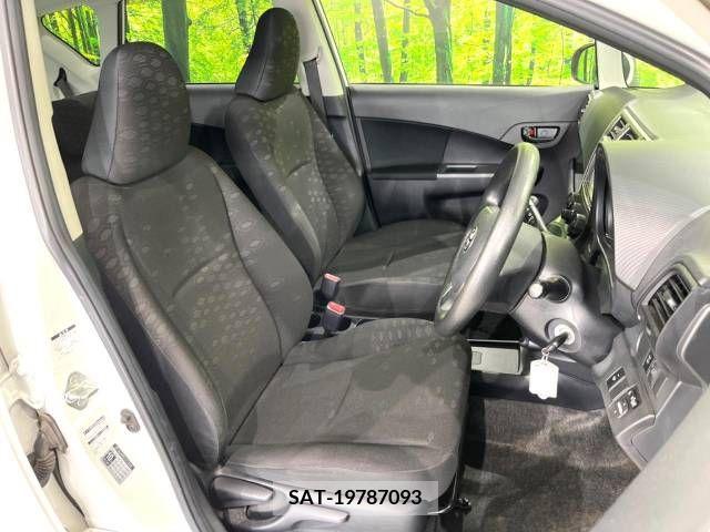Toyota RACTIS 2011-10 381713-8
