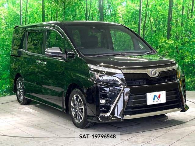 Toyota VOXY 2017-12 290047-17