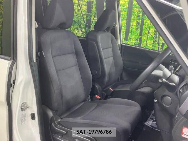 Nissan SERENA 2018-10 324922-9