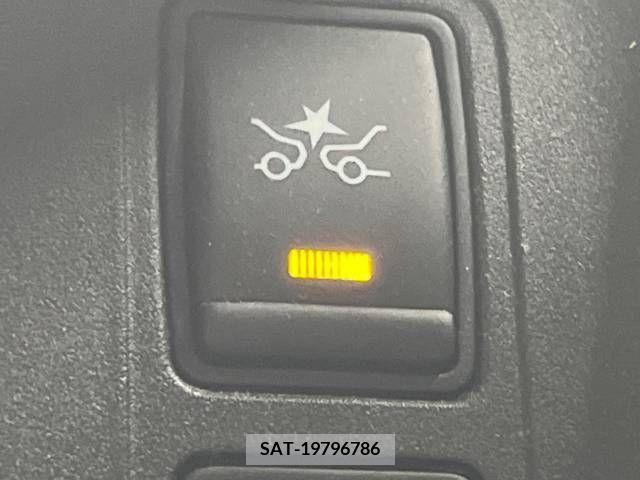 Nissan SERENA 2018-10 324922-5