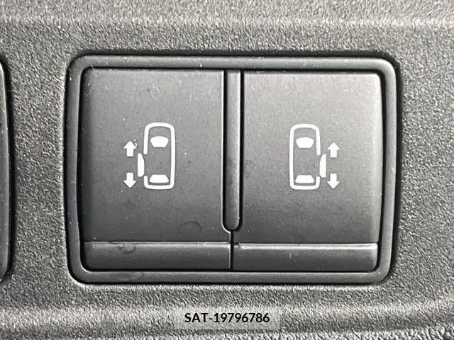 Nissan SERENA 2018-10 324922-3