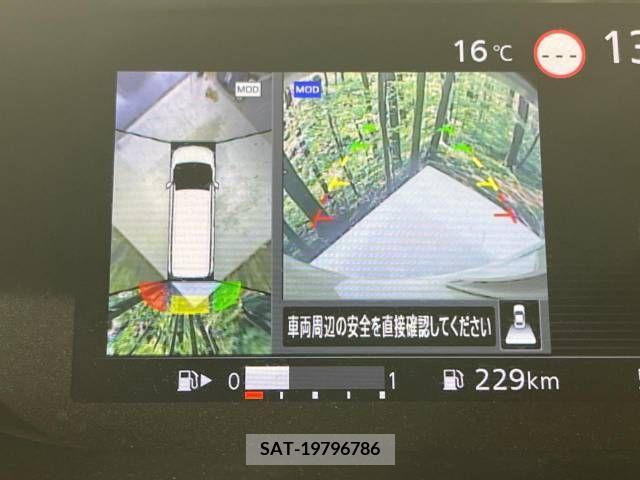 Nissan SERENA 2018-10 324922-2