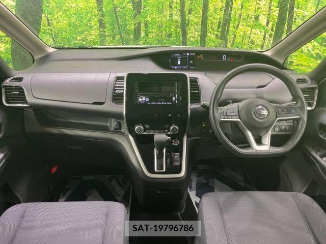 Nissan SERENA 2018-10 324922-1