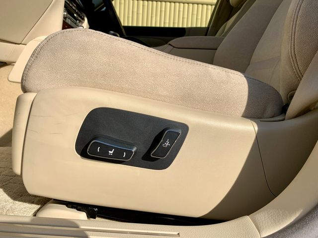 Lexus LS 2016-02 182126-15