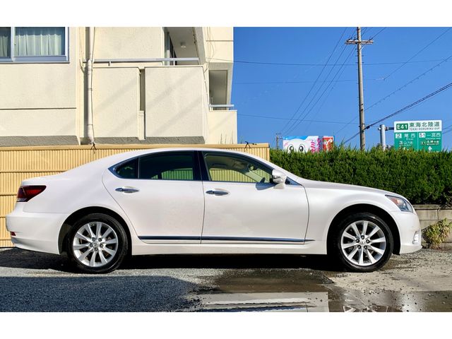 Lexus LS 2016-02 182126-25