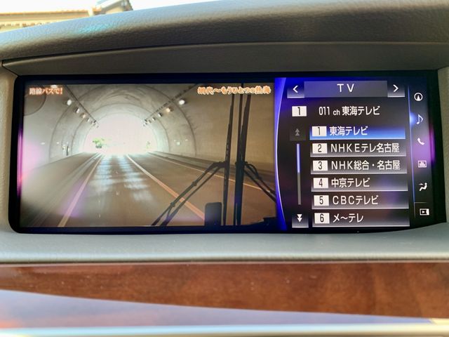 Lexus LS 2016-02 182126-10