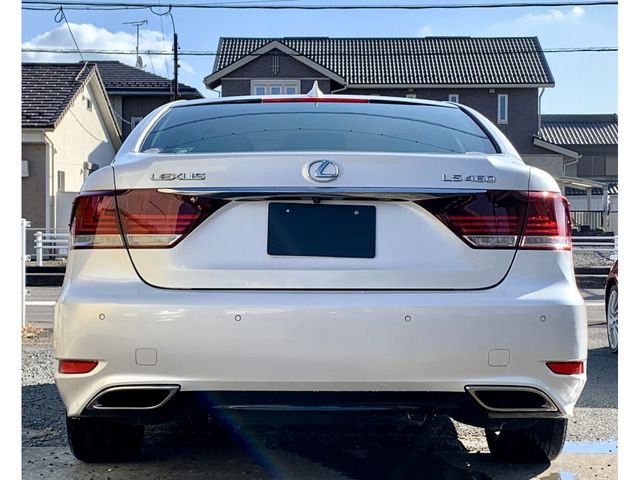 Lexus LS 2016-02 182126-24