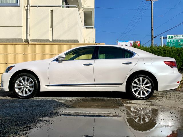 Lexus LS 2016-02 182126-26