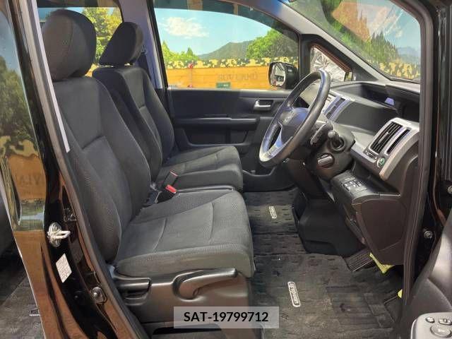 Honda e 2012-07 210044-8