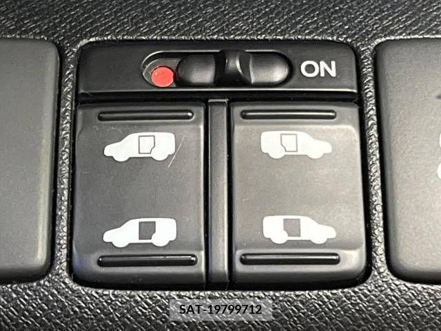 Honda e 2012-07 210044-5