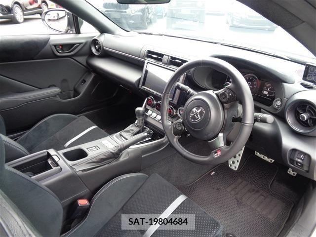 Toyota 86 2022-04 270818-20