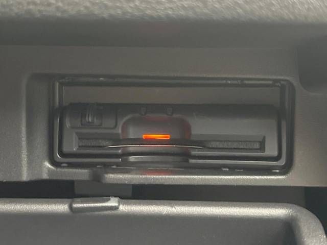 Nissan SERENA 2017-01 182937-6