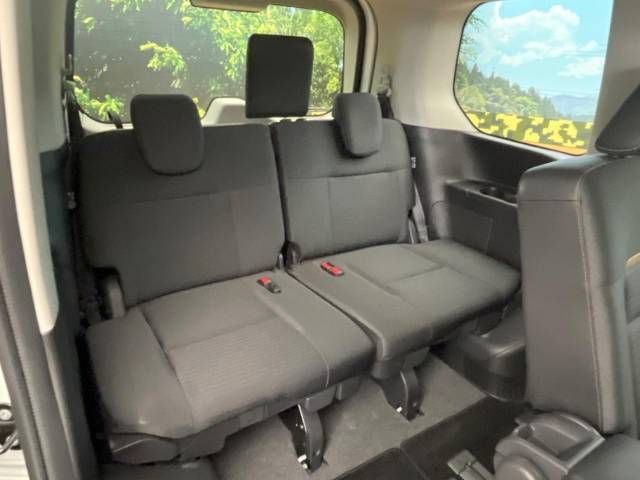 Nissan SERENA 2017-01 182937-9