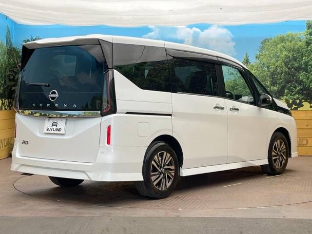 Nissan SERENA 2017-01 182937-17