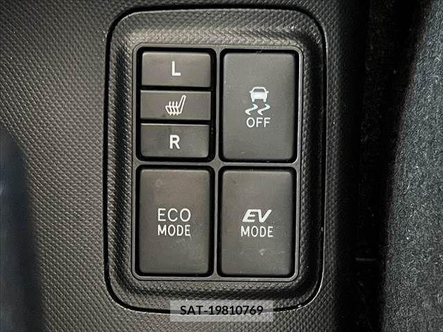 Toyota AQUA 2015-01 356141-4