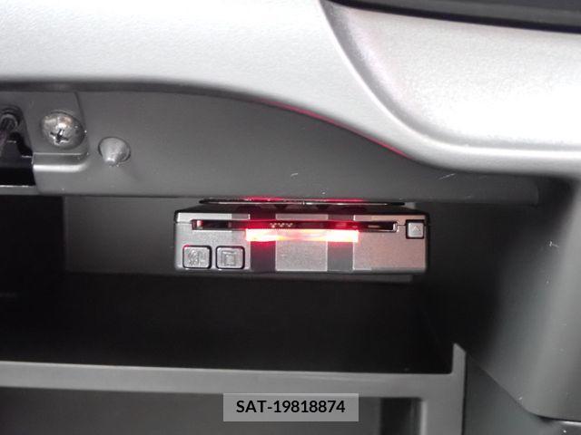 Nissan NOTE 2019-06 365316-6