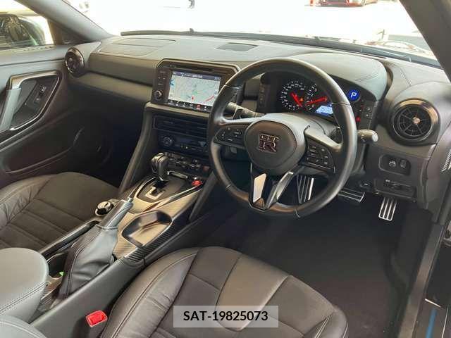 Nissan GT-R 2018-01 270842-4
