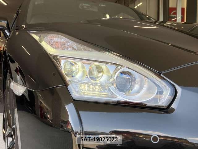 Nissan GT-R 2018-01 270842-15