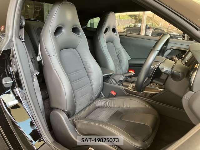 Nissan GT-R 2018-01 270842-5
