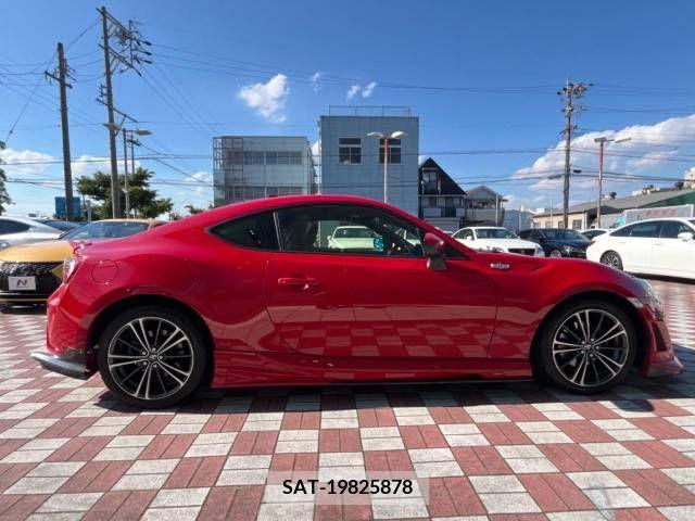 Toyota 86 2012-11 330829-18