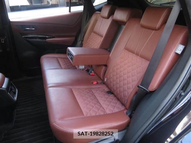Toyota HARRIER 2017-06 343945-8
