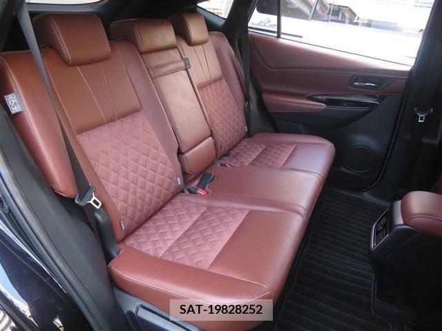 Toyota HARRIER 2017-06 343945-7